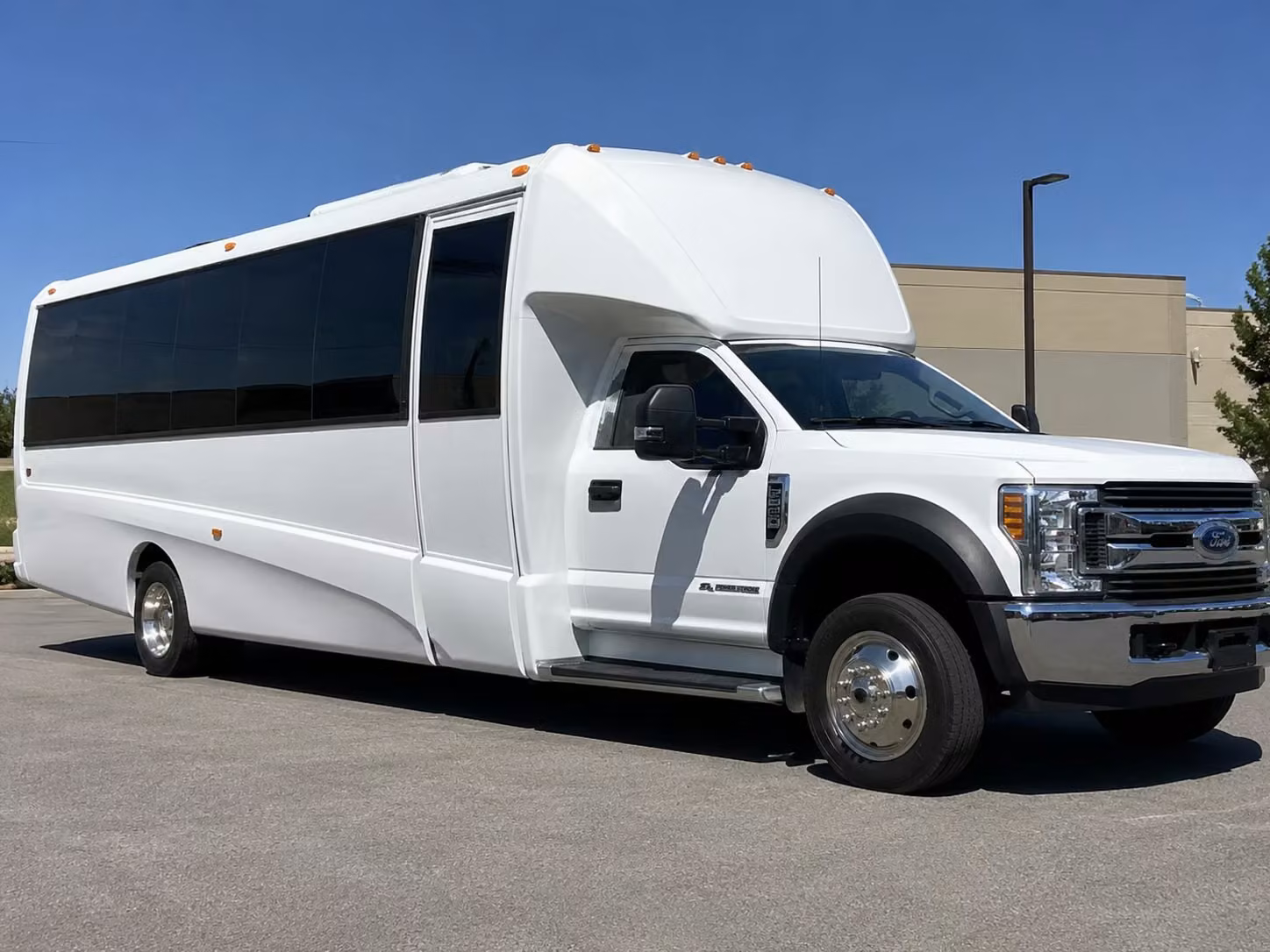 18 passenger minibus
